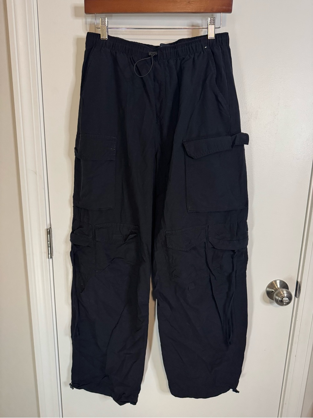 Aeropostale Black Wide-Leg Cargo Pants